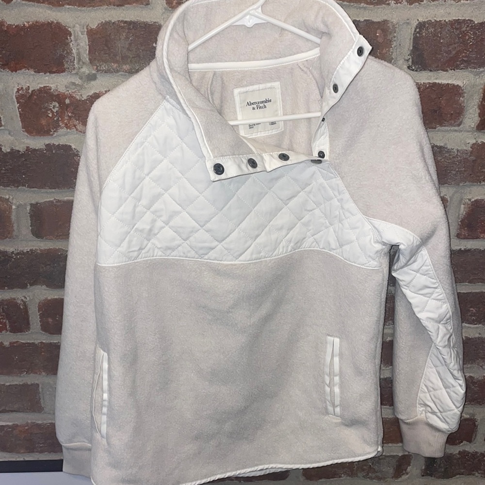 NWT Abercrombie & Fitch Pullover